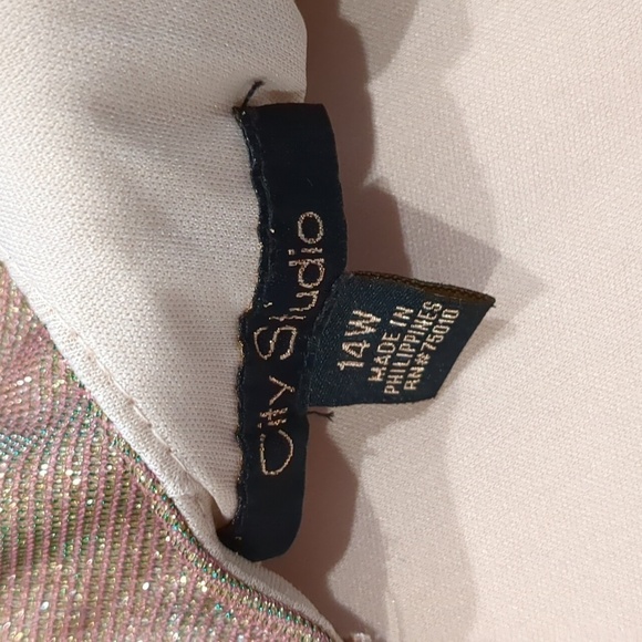 City Studio Rose Gold Metallic Sparkly Halter Cut Out Neckline Formal Prom Dress - Picture 6 of 9